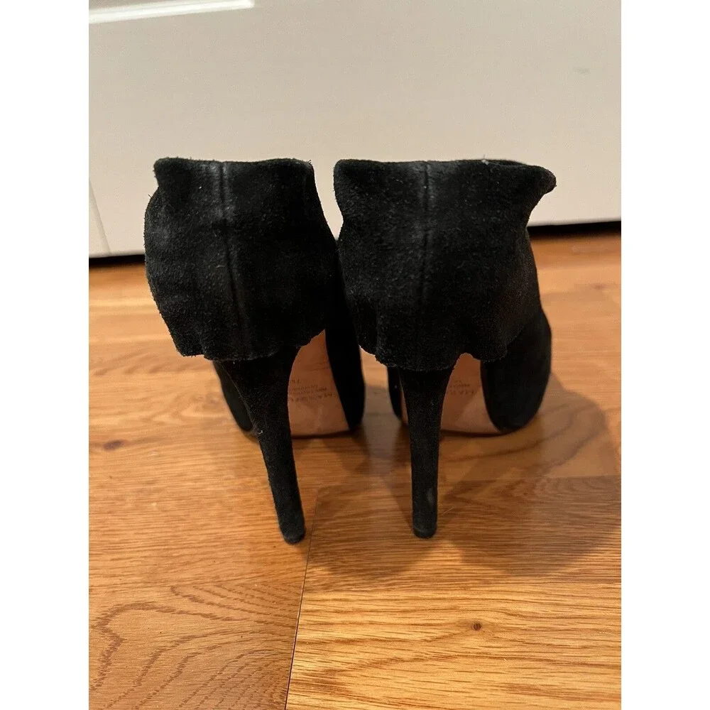 Max Studio Ankle Boots Platform Booties Women's Size 7M Black Suede Booties